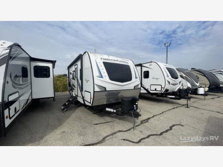 Thumbnail Photo undefined for 2020 Coachmen Freedom Express